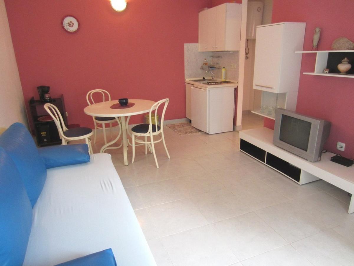 Apartments Zdenka Donji Okrug  Bagian luar foto